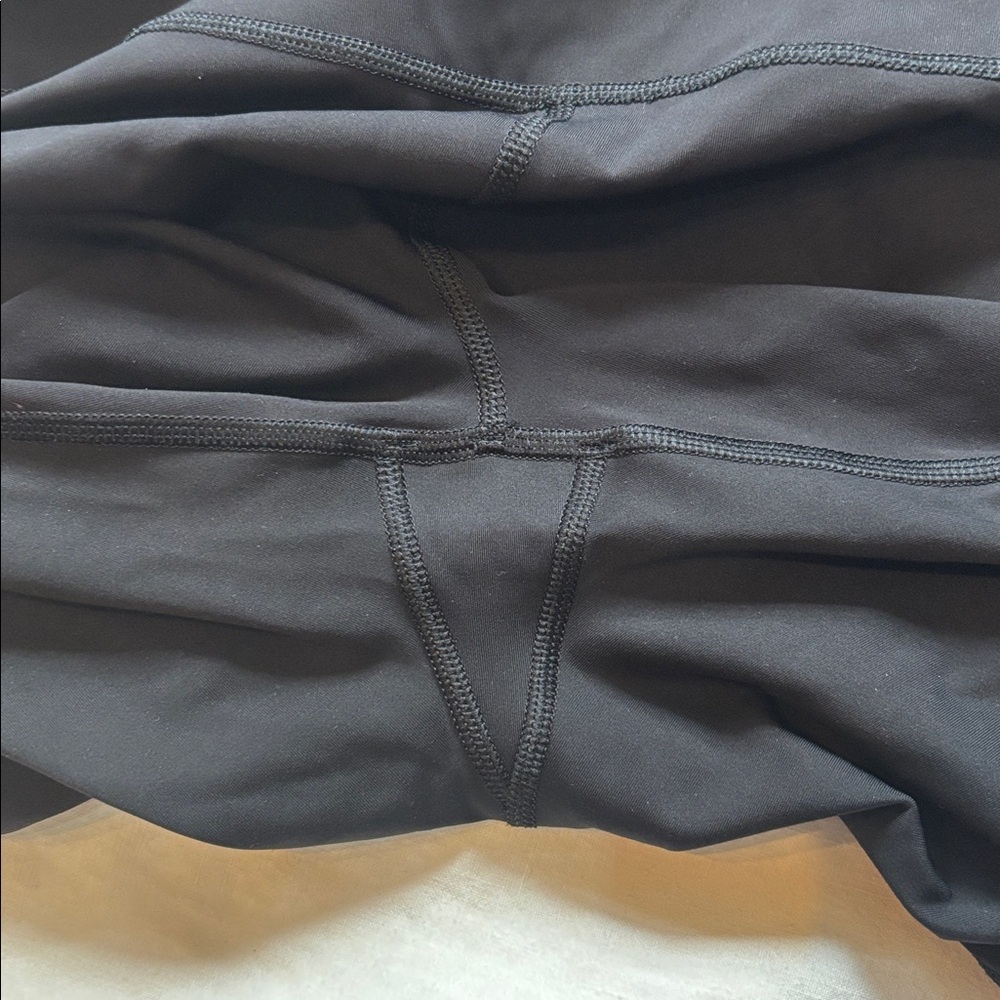 Athleta Ultimate Stash Pocket 7/8 Tight, XS - Picture 5 of 11